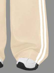 2件套女童休闲新款上衣，数码印花，搭配背心和侧条纹短裤或白色条纹长裤，适合夏季户外活动、日常聚会、旅行和其他场合。 - 杏色 - 查看 4