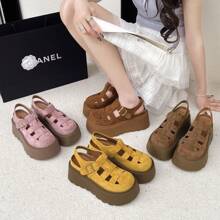 Women Platforms & Wedge Sandals