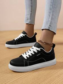 女士时尚黑色拼接前系带舒适平底休闲鞋，适合日常、户外、情侣、校园、休闲、运动 - 黑色 - 查看 3