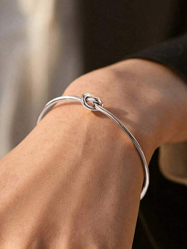 1 Stück geometrisches Edelstahl-Armband, minimalistisches Seilknoten-Design, Platinfarben, nicht verblassend, für Frauen