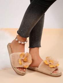 Pantuflas casuales con parche floral encantador para mujer, nuevas para otoño 2025. Pantuflas suaves y cálidas para exteriores en otoño/invierno con suela suave y esponjosa