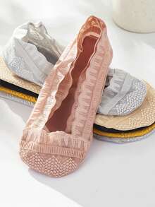 女士袜子夏季舒适透气超薄蕾丝纯色防滑低帮柔软隐形硅胶袜子