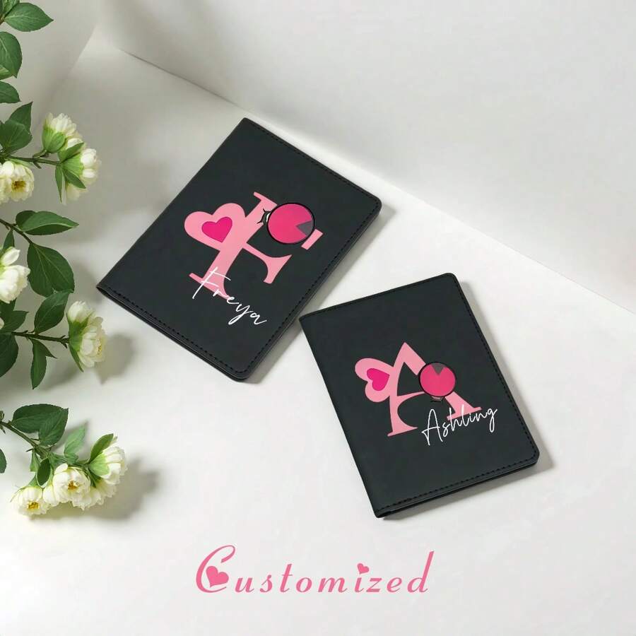 1 Peça Porta-Passaporte de Couro PU Personalizado com Coração Rosa e Letra em Inglês Impressa, Nome Personalizado para Casais, Amigos, Aniversário, Viagem, Feriado, Presentes Corporativos