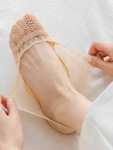 女士袜子夏季舒适透气超薄蕾丝纯色防滑低帮柔软隐形硅胶袜子