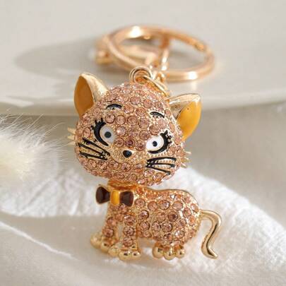 Nuevo llavero con colgante de metal con forma de gato con rhinestones, lindo encanto de gato de dibujos animados, ideal para niñas y amigas, accesorio de moda adecuado para cualquier ocasión, accesorios para el automóvil, gótico, Y2K, accesorios de Halloween, ideas de regalo para el Día del Maestro, Navidad, accesorios para bolsos, cordones con soporte para identificación, accesorios para automóviles, encantos para bolsos, accesorios para automóviles, hermana