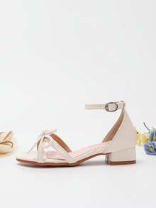 1 双夏季新款时尚小女孩加大码高跟凉鞋，舒适日常休闲凉鞋，花朵装饰罗马风格大码高跟鞋，适合舞蹈表演、婚礼、派对、公主鞋