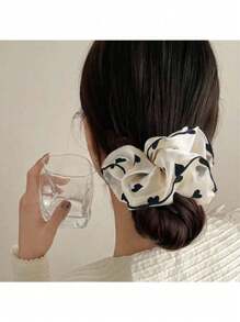 3pcs Set - Colon Hair Scrunchies, Heart Shaped Chiffon Crop Top, Round Dot Patterned Accessory Pack For Women, Hair Ties, Scrunchy Hair Ties, Hair Bobbles, Washing Face, Hair Accessories ,Head Piece