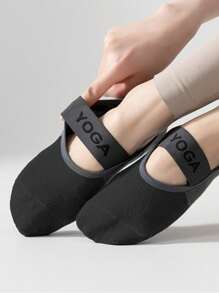 1 Pair Black & Grey Silicone Strap Non-Slip Breathable Comfortable Yoga Exercise Running Women Short Socks