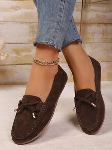 女士新款百搭蝴蝶结鞋，复古深棕色仿麂皮材质，舒适休闲平底鞋，适合春秋季穿着
