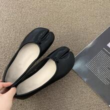 Mules, puntera dividida, zapatos planos sin cordones para mujer, con forma de pezuña de cerdo, versátiles zapatillas planas de abuela