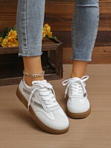Women's Round Toe Lace-Up Design Classic White Thick Sole Casual Sports Shoes, Retro Campus Style Versatile Non-Slip Sneakers For School, Gym, Outdoor Wear, 2025 New Arrival