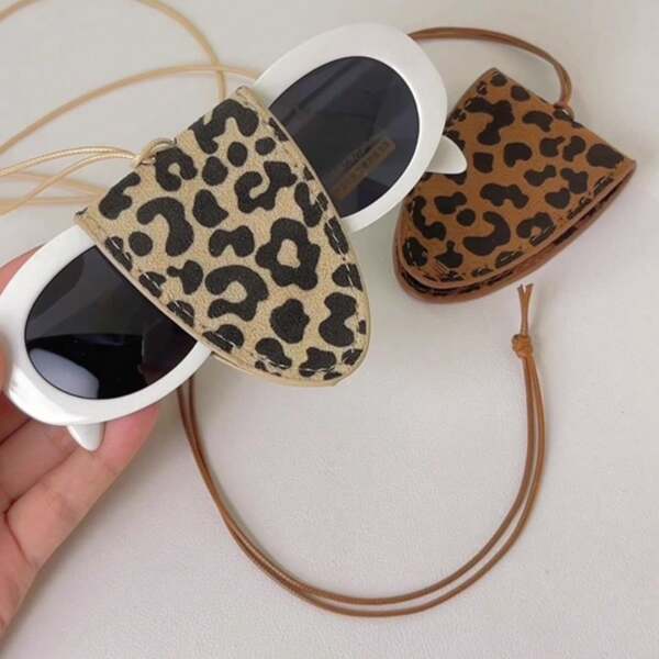 1pc Leopard Print Magnetic Travel Sunglasses Clip, Lanyard Necklace, Eyeglasses Case, Portable Cool Wind Bag, Gift For Girls, Ladies, Office Workers, Suitable For Work, Business Trip, Commuting, Going Out
