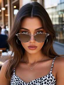 1 件豹纹猫眼时尚眼镜，金属镜腿和 PC 镜框，带几何铆钉，Y2K 配饰，返校季，混合材质，魅力四射，适合海滩派对/日常佩戴/度假旅行。猫眼形墨镜 - 彩色 - 查看 7