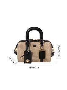 Chiếc túi xách nữ thời trang mới này có hình dáng như chiếc gối, màu nâu mocha hơi mềm mại, được làm từ chất liệu PU, có dây đeo vai có thể tháo rời, cùng với các chi tiết trang trí bằng kim loại và nhãn hiệu. Đây là một chiếc túi xách tay và túi đeo vai/đeo chéo thanh lịch dành cho nữ, mang đến cảm giác cao cấp, phù hợp cho việc đi làm, tụ họp và mua sắm. - Màu Khaki - Xem 5