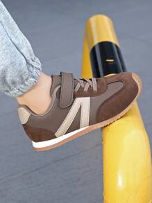 1pair Unisex Lightweight Casual Sneakers With Soft Sole, Straps, Easy To Wear, Ideal For Spring And Autumn New Fashionable Casual Sneakers For Boy, Girl, Kids, Versatile Matching Footwear Kids' Breathable Casual Sports Shoes, Boys And Girls Athletic Trainers