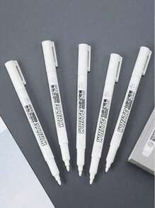 1pc/12pcs White Permanent Marker Pen, Waterproof & Oil-Based For Tire Graffiti, Quick Drying Non-Erasable Fine-Tip Oil-Based Marker Pen Suitable For Glass, Window, Tire, Fabric, Wood, Leather, Ceramic, Metal, Paper, Art Drawing, Graffiti, Wedding, Photo Album, Wedding Decoration (Random Color)