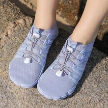 女士轻便赤足鞋 - 快干、防滑、平底，非常适合游泳、潜水、划船、冲浪、沙滩涉水和水上运动