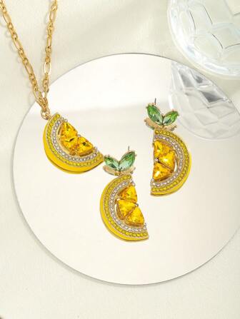 One Set Of 3 Piecesfruit Enamel Diamond-Studded Lemon Earrings And Necklace Set. Lemon Earrings With Dopamine-Style Accessories. Suitable For Ladies On Vacation, For Dates, Or As Birthday Gifts.