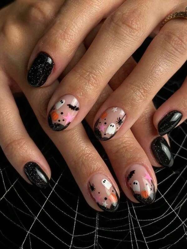 24 Peças Unhas Curtas Redondas, Unhas Falsas de Fantasmas, Abóboras, Estrelas Rosas e Aranhas Pretas do Halloween, Suprimentos de Unhas para Usar, Unhas Falsas de Verão, Unhas para Colar