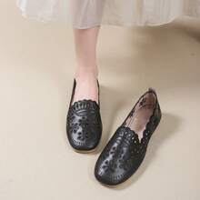 Chaussures plates évidées rétro pour femmes, modèle de base, convient pour le printemps et l'été