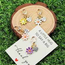 4pcs/8pcs Mini Daisy Keychains,Tulip Keychain,With "A LITTLE HUG" Thank You Cards, Flower Keychain, Ideal For Friendship Gifts, Back-To-School Gift,Teacher Appreciation Gift,Perfect Gift For Friends And Family & Daily Key/Bag Accessories,Suitable For Men And Women.