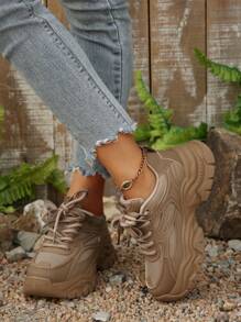 Fashionable Khaki Sports Shoes - Ideal For Sports And Casual Wear