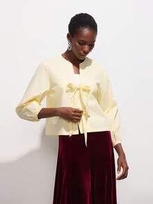 Camisa de mujer de color amarillo mantequilla con decoración de lazo - Amarillo - Ver 4