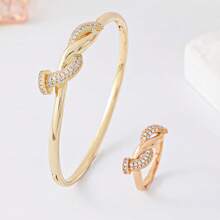 1 Conjunto Pulseira e Anel de Zircônia Torcida de Micro Incrustação, Conjunto de Joias de Luxo Feminino, Acessórios de Empilhamento Diário e de Festa