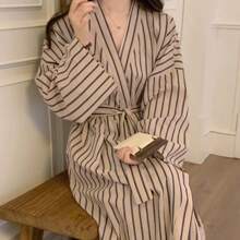 1pc Women's Striped Long Robe, Casual Loose Vintage Style Bathrobe, Suitable For All Seasons