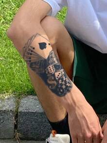 1 件假纹身临时纹身半永久纹身 Y2K 扑克牌西方图案防水防汗持续 1-2 周逼真草本汁防摩擦不反光黑色适用于女性和男性纹身贴纸适用于手臂、胸部、腿部、腹部、腰部、手指、颈部、脊柱、现代人体艺术 - 黑色 - 查看 3