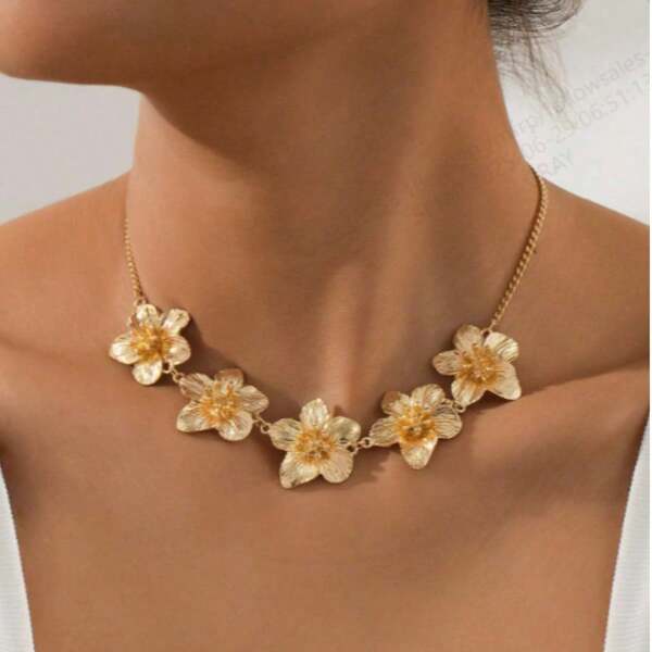 1pc Elegant 5-Leaf Floral Pendant Necklace For Women, Gift For Valentine's Day Date, Birthday
