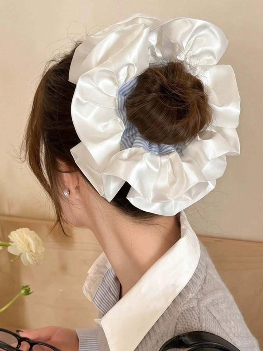 Teen Girls' Versatile Super-Size Satin Ruffle Ballerina Style Blue Stripe Scrunchie, Hair Ties, Scrunchy Hair Ties, Washing Face, Hair Accessories - Multicolor - View 1