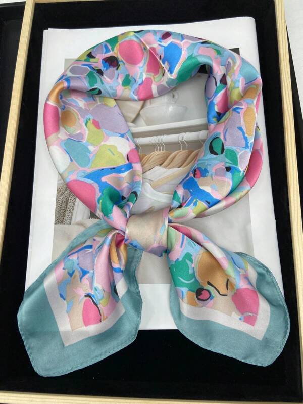 1pc Women's Elegant Fashion Printed Thin Style Faux Silk Scarf,Boho Vintage Casual Satin Square Scarf, Bandana,Elegant Fashion Women's Neck Scarf