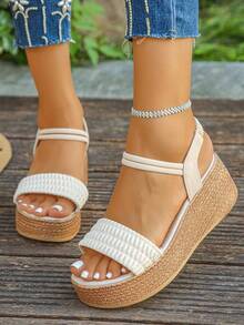 1 双夏季厚底休闲凉鞋，适合青少年，时尚百搭（尺码偏小一码）