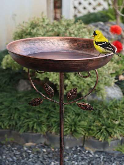 1pc Vintage Countryside Metal Garden Bird Bath, Outdoor Wildlife Feeder, Weather-Resistant Leaf Pattern Design, No Wires, No Batteries Required, Suitable For Backyard Bird Feeding, Attracting Small Birds, Yard And Lawn Decor, Perfect Gift For Bird Lovers