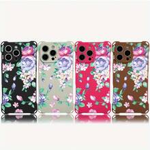 Funda para teléfono (1 unidad). Diseño con estampado floral azul. Incluye orificios para colgar en las cuatro esquinas. Compatible con 16 Plus, 14, 13 Pro, 15 y 12. Funda blanda impresa en TPU. - Colores mixtos 2 - Ver 4
