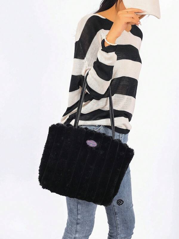 New Fuzzy Wrist Hand Bag, Women Faux Fur Spacious Handbag Fashion Clutch For Autumn Winter, Black