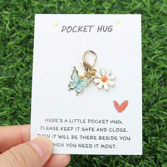 1pc/4pcs Butterfly & Daisy Keychains Set With "POCKET HUG" Companion Cards, Dreamy Floral Design, Ideal For Encouragement Gifts, Friendship Gifts, Back-To-School Gift,Teacher Appreciation Gift & Daily Key/Bag Accessories Bag Charms Car Accessories Sister Gift Ideas