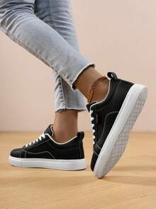 女士时尚黑色拼接前系带舒适平底休闲鞋，适合日常、户外、情侣、校园、休闲、运动 - 黑色 - 查看 11
