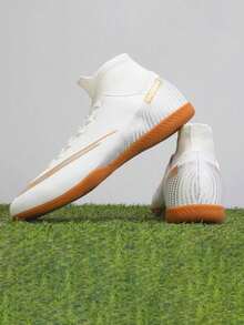 Zapatos de fútbol para hombre con tacos antideslizantes, altos y con cordones, zapatos de entrenamiento de futsal aptos tanto para hombres como para mujeres