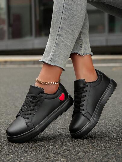 Damesmode Zwarte veelzijdige patchwork veterschoenen voor casual skateboarden, comfortabel dagelijks gebruik, sportieve sneakers voor op de campus