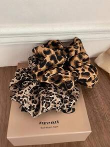 2 sztuki gumek do włosów z nadrukiem w panterkę, elastyczne akcesoria do włosów w modnym ciemnym kolorze dla kobiet, odpowiednie do kucyków i koków, gumki do włosów, gumki do włosów, gumki do włosów, gumki do włosów, pompony, akcesoria do włosów z nadrukiem zwierzęcym, gumki do włosów - 2 pary kompletów w panterkę - Zobacz 5