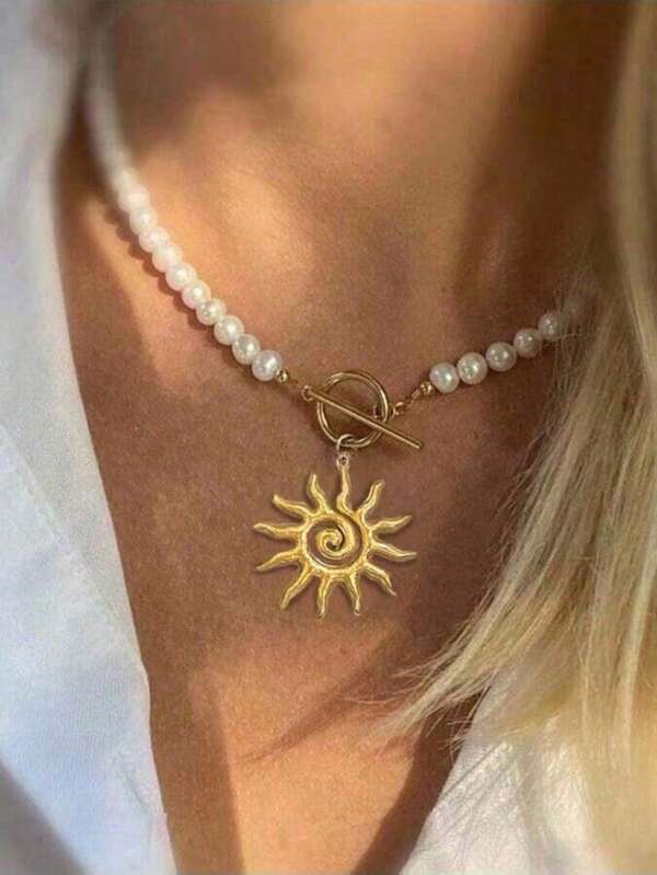 1 pieza Collar con cuentas de perlas falsas elegante y de moda con colgante de sol de acero inoxidable, adecuado para uso diario y de fiesta de mujeres