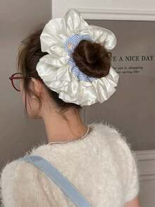 Teen Girls' Versatile Super-Size Satin Ruffle Ballerina Style Blue Stripe Scrunchie, Hair Ties, Scrunchy Hair Ties, Washing Face, Hair Accessories - Multicolor - View 2