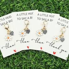 4pcs/8pcs Mini Daisy Keychains,Tulip Keychain,With "A LITTLE HUG" Thank You Cards, Flower Keychain, Ideal For Friendship Gifts, Back-To-School Gift,Teacher Appreciation Gift,Perfect Gift For Friends And Family & Daily Key/Bag Accessories,Suitable For Men And Women.