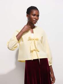 Camisa de mujer de color amarillo mantequilla con decoración de lazo - Amarillo - Ver 3