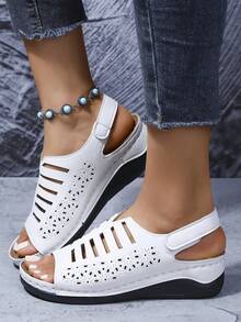 Women's Double-Breasted Embroidered Platform Slippers, Lightweight Thick Sole, Soft Solid Color, Beach Party - White - View 4