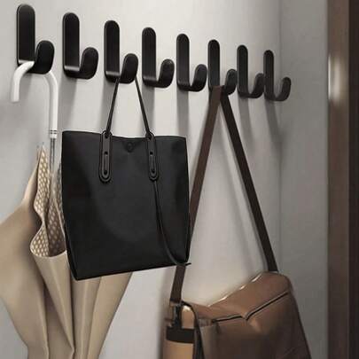 12/6/1 粘钩、衣架、墙钩，无需钻孔，可用于悬挂包包、毛巾、浴球、钥匙、帽子等物品，适用于厨房和浴室，也可用于悬挂衣物，制作壁挂式衣帽架。这款粘钩小巧便携，是返校季和学生宿舍的必备用品。