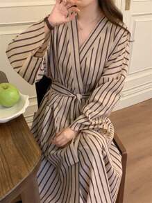1pc Women's Striped Long Robe, Casual Loose Vintage Style Bathrobe, Suitable For All Seasons