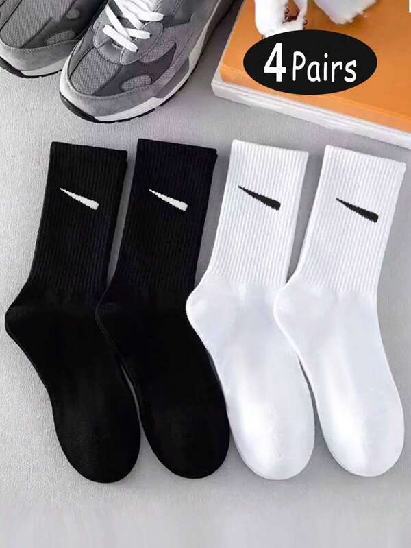 4 paar heren zwart-witte minimalistische diagonaal gestreepte comfortabele zachte casual atletische sokken tot aan de kuit voor dagelijks gebruik. Kuitsokken met streepmotief. Goed voor feestjes en cadeaus.